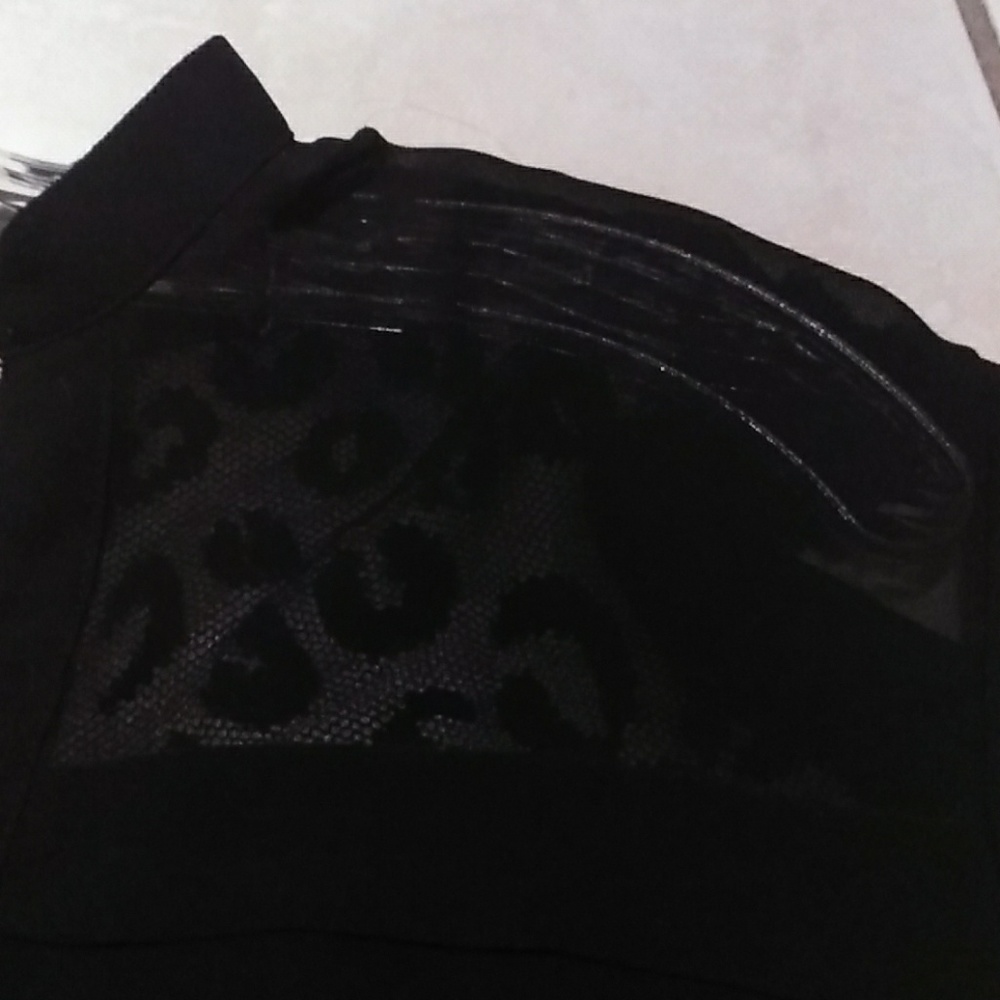 Top - Picture 3 of 5